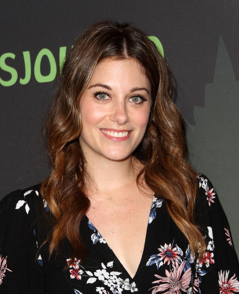 Elizabeth Alderfer - Actress