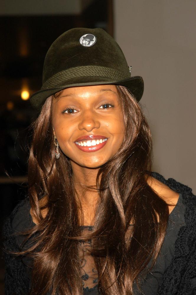 China Shavers - Actress