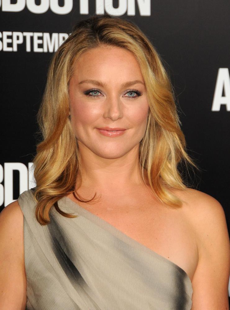 Elisabeth Röhm - Actress, Director