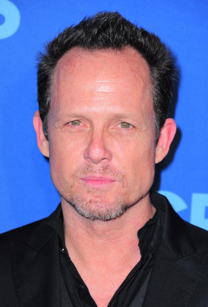 Dean Winters - Actor