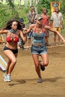 Survivor, Alicia Rosa (L), Chelsea Meissner (R), 'Bum-Puzzled', Season 24: One World, Ep. #4, 03/07/2012, ©CBS