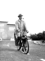 MON ONCLE, (aka MY UNCLE), Jacques Tati, 1958