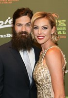 Jep Robertson, Jessica Robertson at arrivals for DUCK DYNASTY The Musical Opening Night, Masquerade Stage at Rio All-Suite Hotel & Casino, New York, NY April 15, 2015. Photo By: James Atoa/Everett Collection