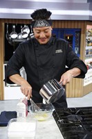 Food Fighters, Chris Oh, 'The Lawyer Raises The Bar', Season 2, Ep. #7, 08/13/2015, ©NBC