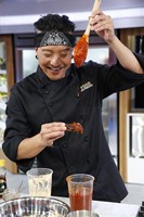 Food Fighters, Chris Oh, 'Alice Currah', Season 2, Ep. #10, 09/03/2015, ©NBC