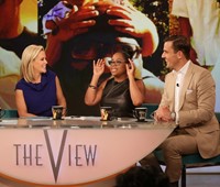 The View, Jenny McCarthy (L), Sherri Shepherd (C), Bill Rancic (R), 08/11/1997, ©ABC