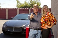 Storage Wars, Dan Dotson (L), Laura Dotson (R), 12/01/2010, ©AETV