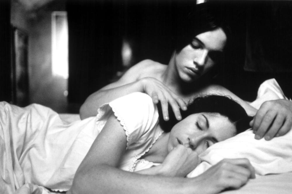 THE GOVERNESS, Jonathan Rhys-Meyers, Minnie Driver, 1998. ©Sony Pictures Classics