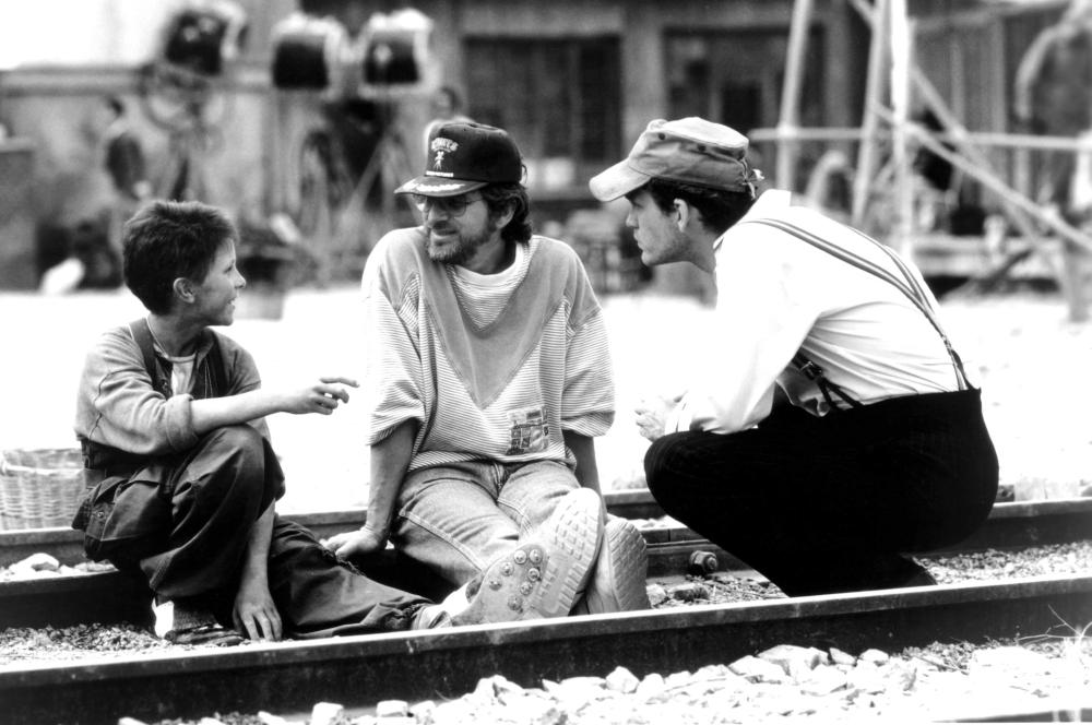 EMPIRE OF THE SUN, Christian Bale, director Steven Spielberg, John Malkovich, 1987. (c) Warner Bros..