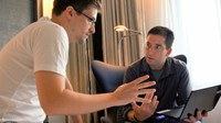 Citizenfour, Edward Snowden (L), Glenn Greenwald (R), 10/24/2014, ©HBO