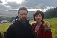 Hinterland, Richard Harrington (L), Mali Harries (R), 'Episode 102', Season 1, Ep. #2, ©NETFLIX
