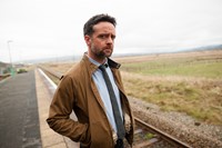 Hinterland, Richard Harrington, 'Episode 104', Season 1, Ep. #4, ©NETFLIX