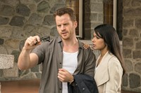 Second Chance, Rob Kazinsky (L), Dilshad Vadsaria (R), 'From Darkness, The Sun', Season 1, Ep. #3, 01/27/2016, ©FOX