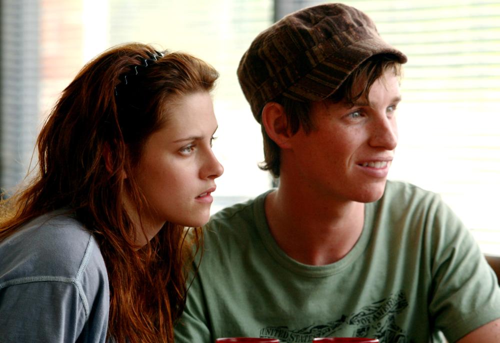 THE YELLOW HANDKERCHIEF, from left: Kristen Stewart, Eddie Redmayne, 2008. ©Samuel Goldwyn Films