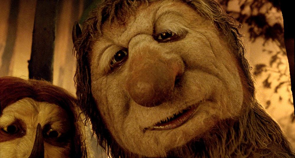 WHERE THE WILD THINGS ARE, from left: Judith (voice: Catherine O'Hara), Ira (voice: Forest Whitaker), 2009. ©Warner Bros.