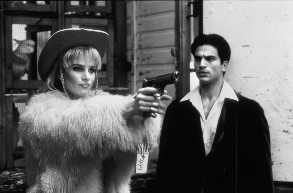 WELCOME TO WOOP WOOP, Rachel Griffiths, Johnathon Schaech, 1997, (c) Samuel Goldwyn