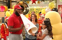 The Haunted Hathaways, Baron Davis (L), Ginifer King (R), 'Haunted Crushing', Season 1, Ep. #19, 02/08/2014, ©NICK