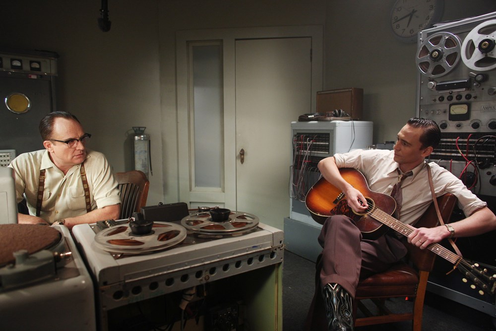 I SAW THE LIGHT, from left: Bradley Whitford, Tom Hiddleston as Hank Williams, 2015. ph: Sam Emerson/© Sony Pictures Classics