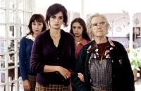 VOLVER, Lola Duenas, Penelope Cruz, Yohana Cobo, Chus Lampreave, 2006, (c) Sony Pictures Classics