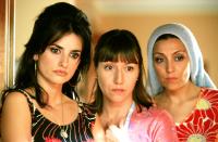 VOLVER, Penelope Cruz, Lola Duenas, Blanca Portillo, 2006, (c) Sony Pictures Classics