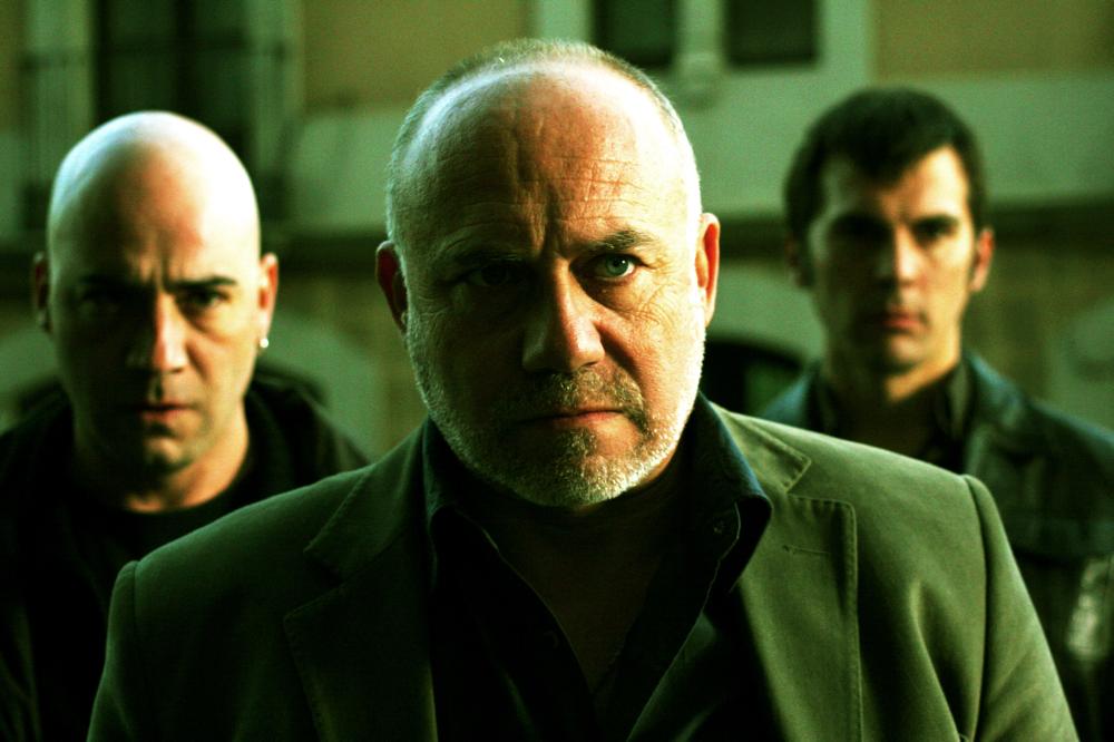 25 CARAT, (aka 25 KILATES), Joan Massotkleiner (center), 2008.