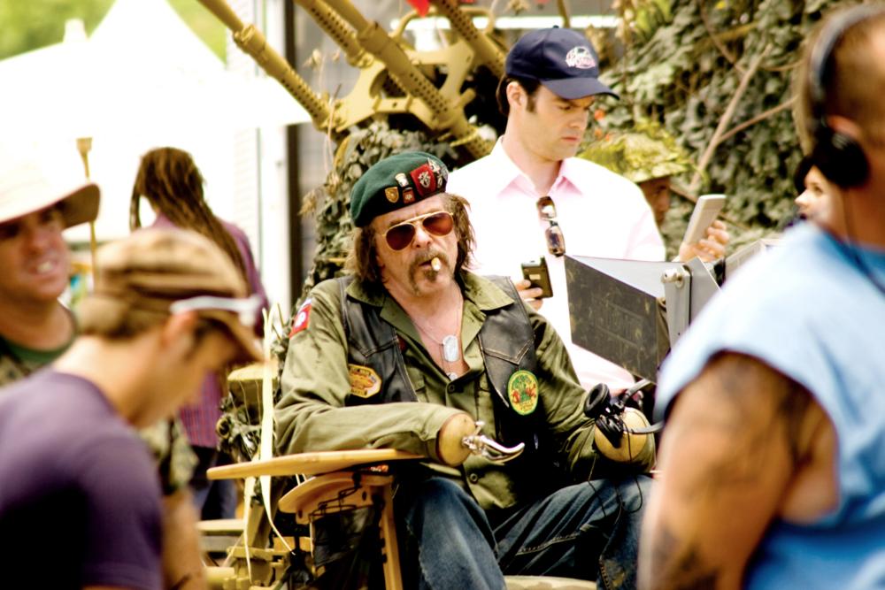 TROPIC THUNDER, Nick Nolte (seated, wearing sunglasses), Bill Hader (background wearing baseball cap), 2008. ©DreamWorks Distribution