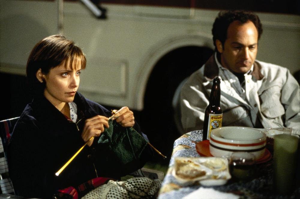 TRUTH OR CONSEQUENCES, N.M., from left: Grace Phillips, Kevin Pollak, 1997, ©Sony Pictures Entertainment