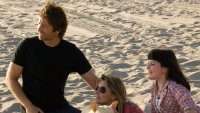 Californication, David Duchovny (L), Natascha McElhone (C), Madeleine Martin (R), 'Hell-a Woman', Season 1, Ep. #2, 08/20/2007, ©SHO