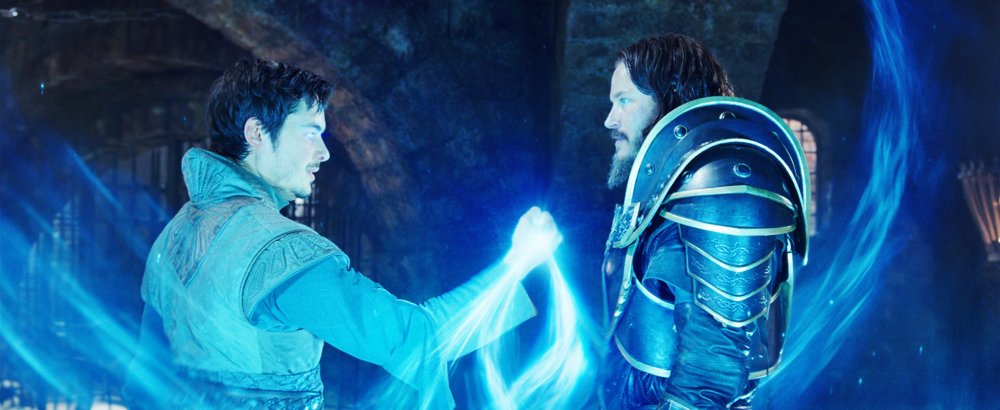 WARCRAFT, from left: Ben Schnetzer, Travis Fimmel, 2016. © Universal Pictures