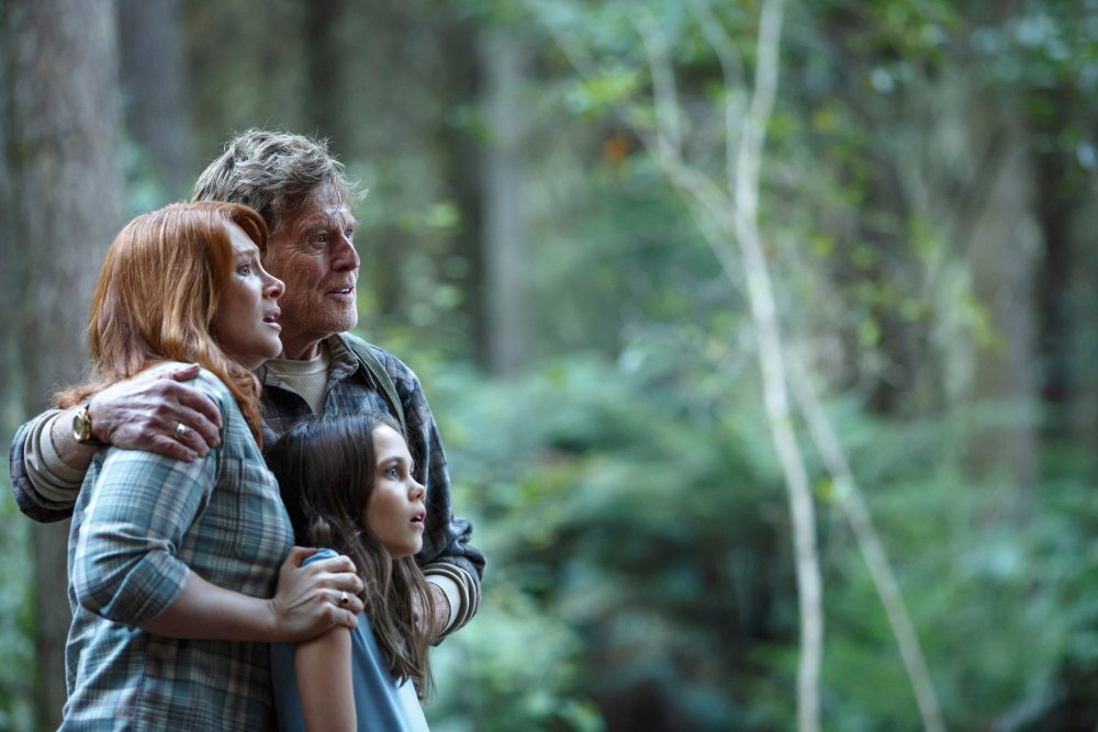 PETE'S DRAGON, from left: Bryce Dallas Howard, Robert Redford, Oona Laurence, 2016. ph: Matt Klitscher/© Walt Disney Pictures