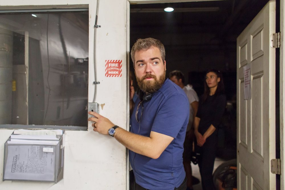 LIGHTS OUT, director David F. Sandberg, on set, 2016. ph: Ron Batzdorff/© Warner Bros.