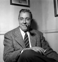 DIRECTOR JACQUES TATI HAS WON LOUIS DELLUC PRIZE FOR HIS FILM 'LES VACANCES DE MONSIEUR HULOT' DECEMBER 12, 1953 © AGIP/RDA
