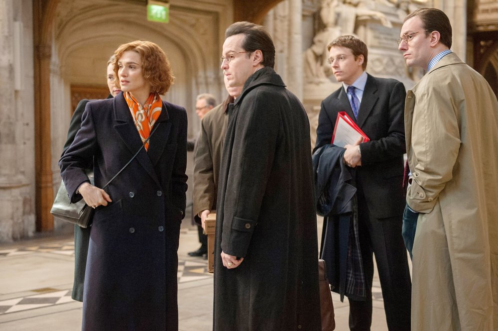 DENIAL, front, from left: Rachel Weisz, Andrew Scott, Jack Lowden, Pip Carter, 2016. Ph: Liam Daniel/© Bleecker Street Media