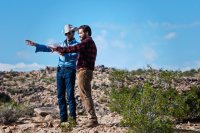 NOCTURNAL ANIMALS, from left: director Tom Ford, Jake Gyllenhaal, on set, 2016. ph: Merrick Morton/© Focus Features