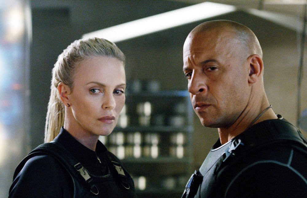 FAST & FURIOUS 8, (AKA THE FATE OF THE FURIOUS), FROM LEFT, CHARLIZE THERON, VIN DIESEL, 2017. ©UNIVERSAL STUDIOS