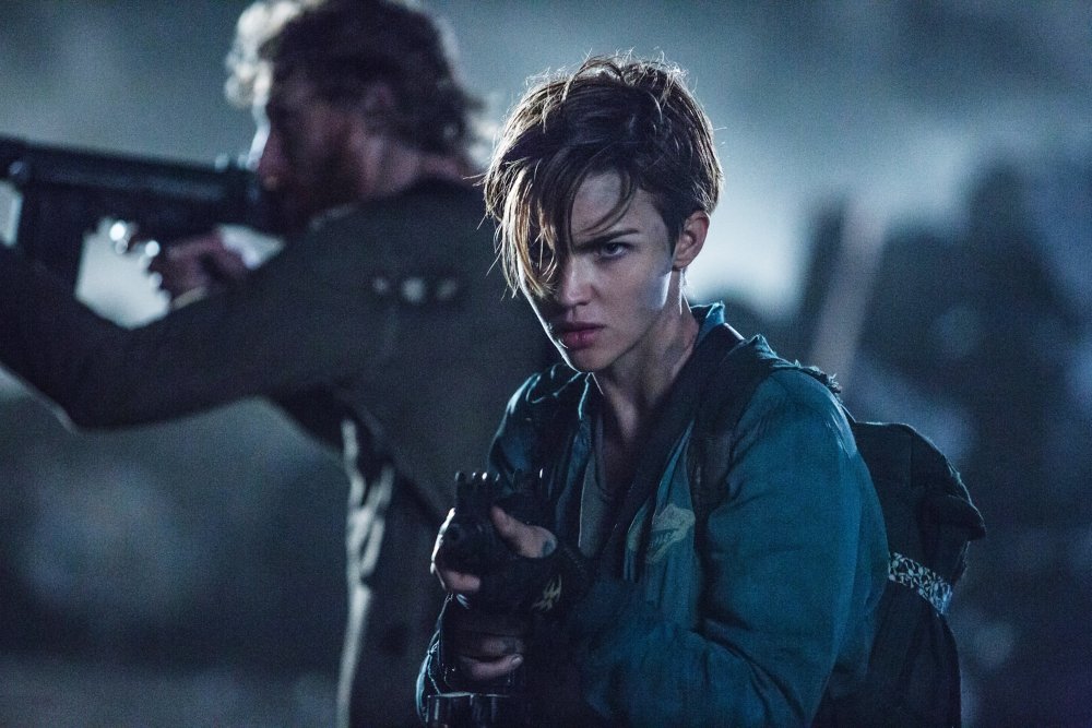 RESIDENT EVIL: THE FINAL CHAPTER, L-R: MILTON SCHOOR, RUBY ROSE, 2016. PH: ILZE KITSHOFF/©SCREEN GEMS