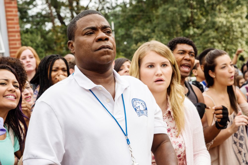 FIST FIGHT, FROM LEFT: TRACY MORGAN, JILLIAN BELL, 2017. PH: BOB MAHONEY/© WARNER BROS.