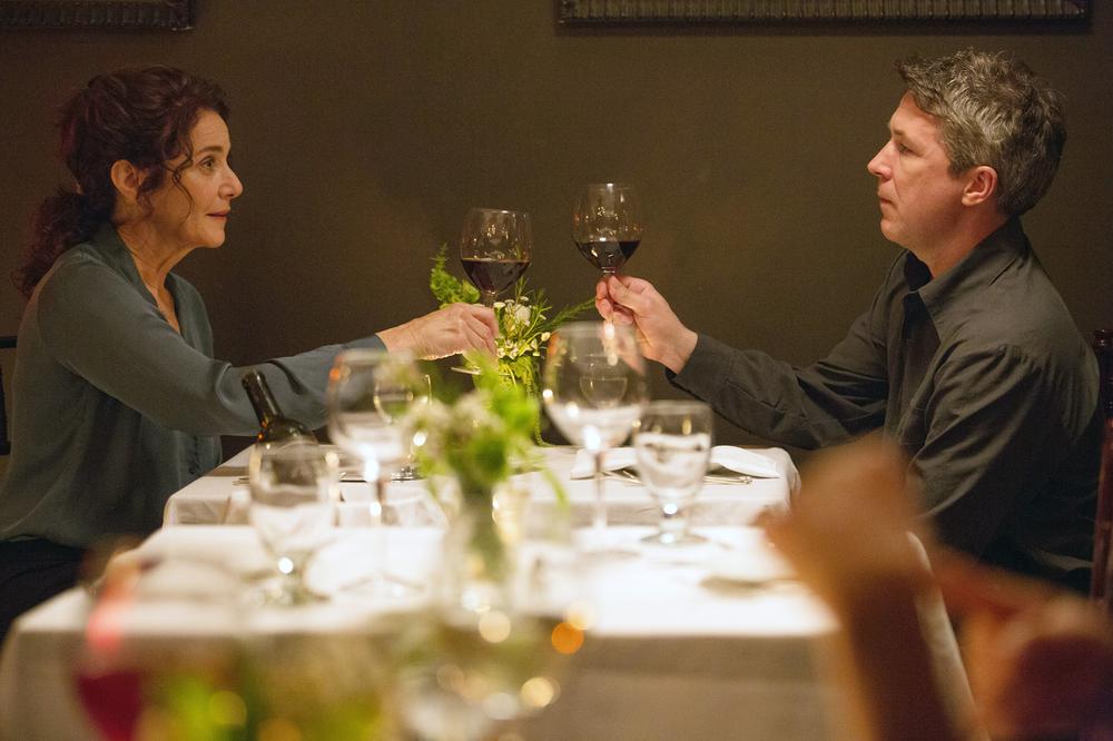THE LOVERS, FROM LEFT, DEBRA WINGER, AIDAN GILLEN, 2017. PH: ROBB ROSENFELD. ©A24