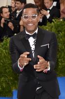Maxwell at arrivals for Rei Kawakubo & Comme des Garcons Costume Institute Gala - ARRIVALS 3, Metropolitan Museum of Art, New York, NY May 1, 2017. Photo By: Steven Ferdman/Everett Collection