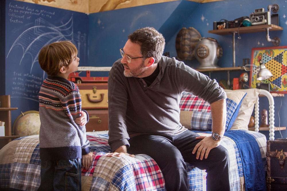 THE BOOK OF HENRY, FROM LEFT: JACOB TREMBLAY, DIRECTOR COLIN TREVORROW, ON SET, 2017. PH: ALISON COHEN ROSA/© FOCUS FEATURES