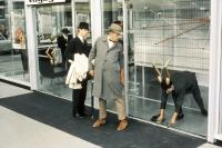 PLAYTIME, Jacques Tati (center, in coat), 1967
