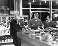 PLAYTIME, Jacques Tati (center), 1967