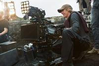 TRANSFORMERS: THE LAST KNIGHT, DIRECTOR MICHAEL BAY, ON SET, 2017. PH: ANDREW COOPER/© PARAMOUNT PICTURES