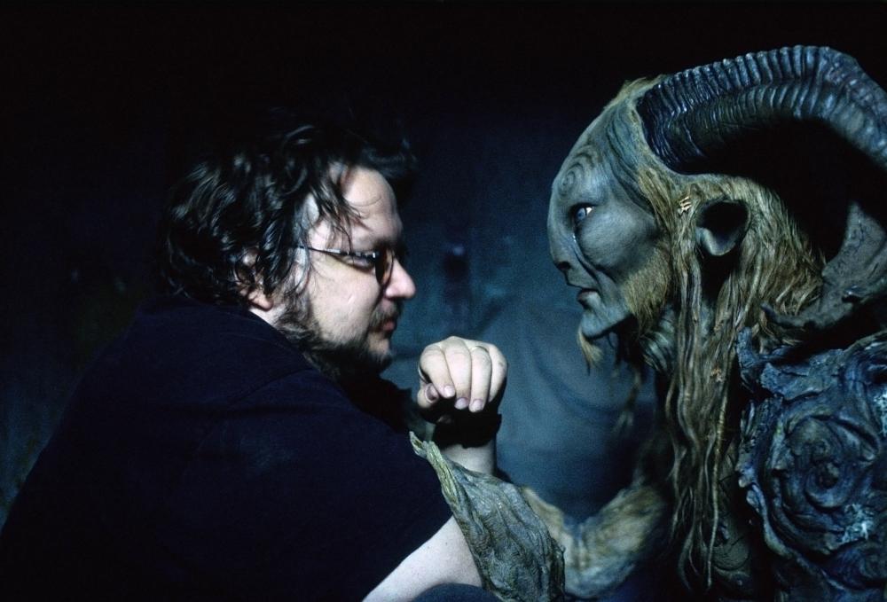 PAN'S LABYRINTH, (aka EL LABERINTO DEL FAUNO), director Guillermo del Toro, Doug Jones, on set, 2006. ©Picturehouse