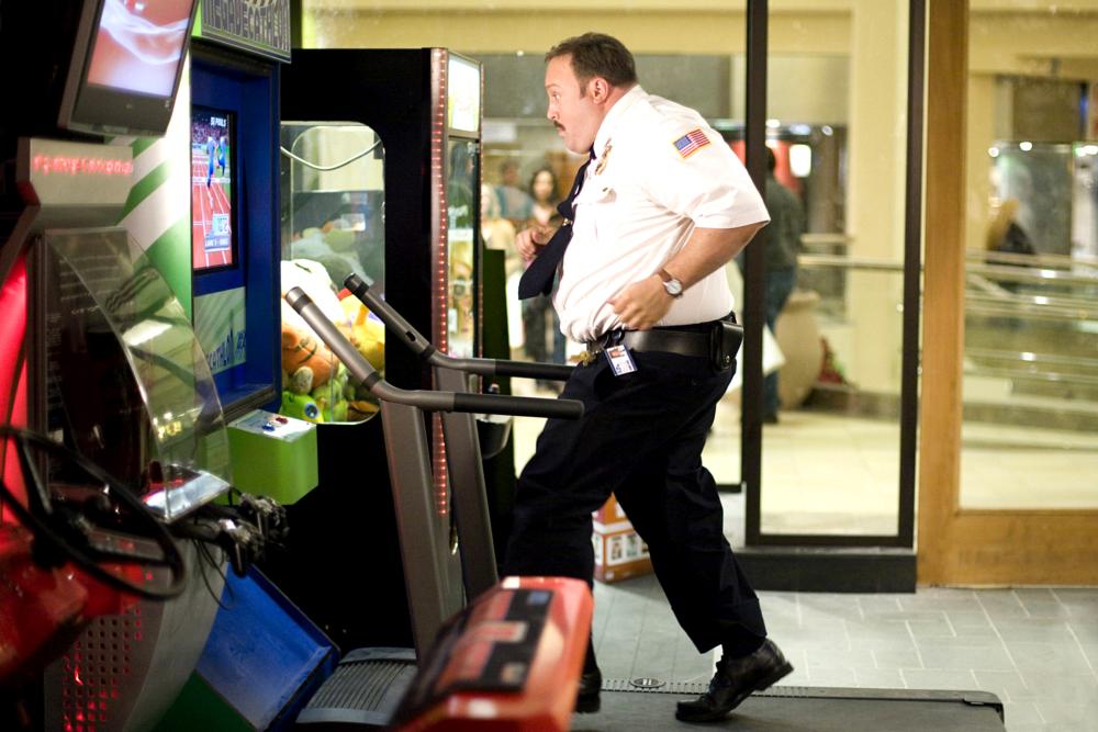 PAUL BLART: MALL COP, Kevin James, 2009. ©Sony Pictures