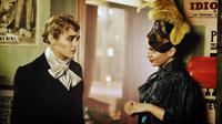 THE LIMEHOUSE GOLEM, L-R: OLIVIA COOKE, MARIA VALVERDE, 2016. ©RLJ ENTERTAINMENT