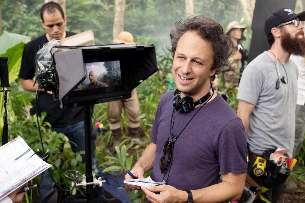 JUMANJI: WELCOME TO THE JUNGLE, DIRECTOR JAKE KASDAN ON SET, 2017. PH: FRANK MASI/©COLUMBIA PICTURES