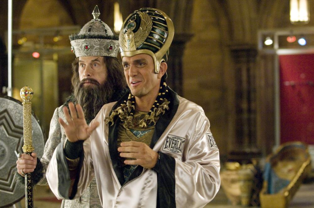 NIGHT AT THE MUSEUM: BATTLE OF THE SMITHSONIAN, (aka NIGHT AT THE MUSEUM 2), Hank Azaria (right), 2009. Ph: Doane Gregory, TM & Copyright ©20th Century Fox Film Corp. All rights reserved.