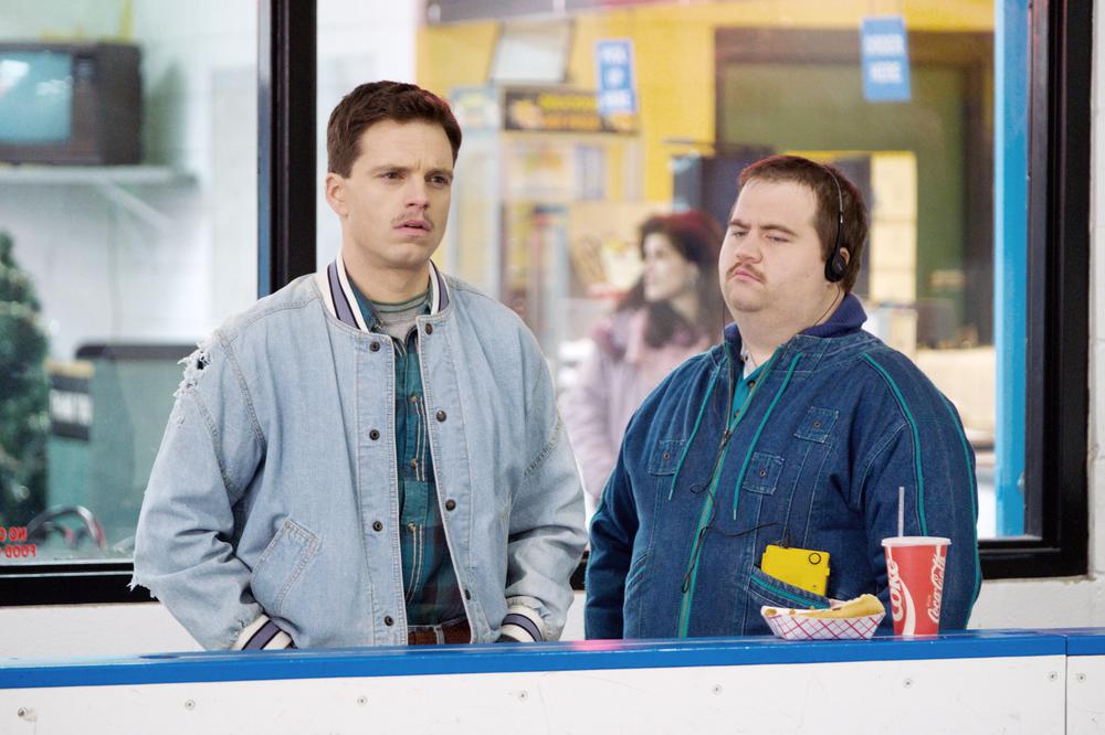 I, TONYA, L-R: SEBASTIAN STAN, PAUL WALTER HAUSER, 2017. PH: FRANK MASI/© 30WEST