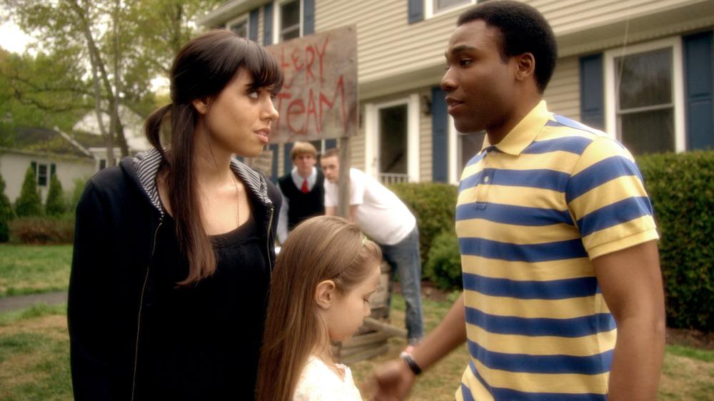 MYSTERY TEAM, Aubrey Plaza (left), Donald Glover (right), 2009. ©Roadside Attractions